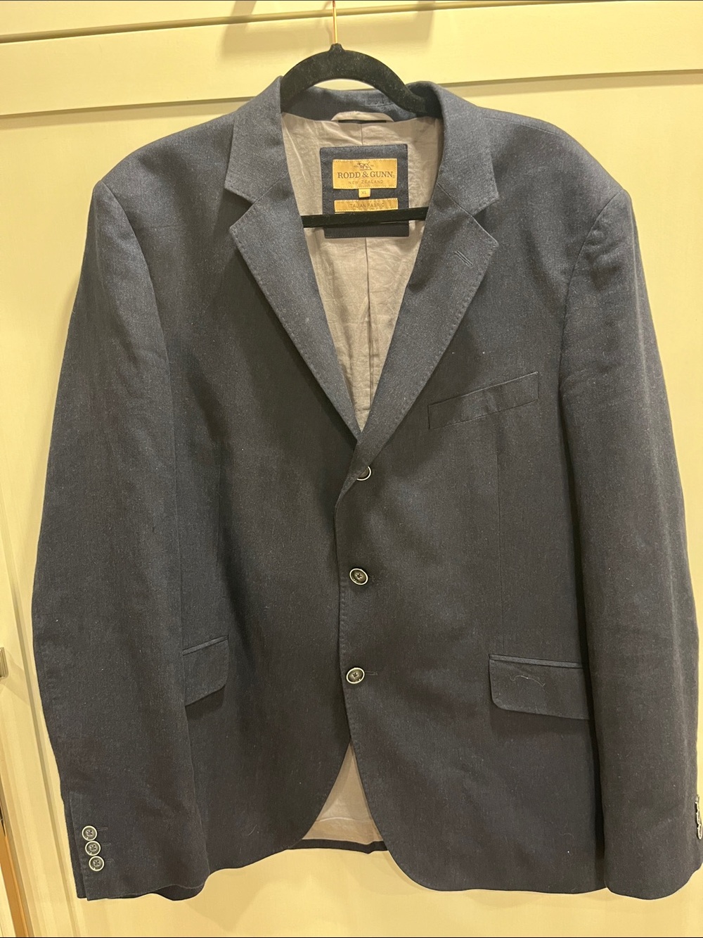 Rodd & Gunn Navy Men's Three Button soft Italian 100% cotton Sport Coat